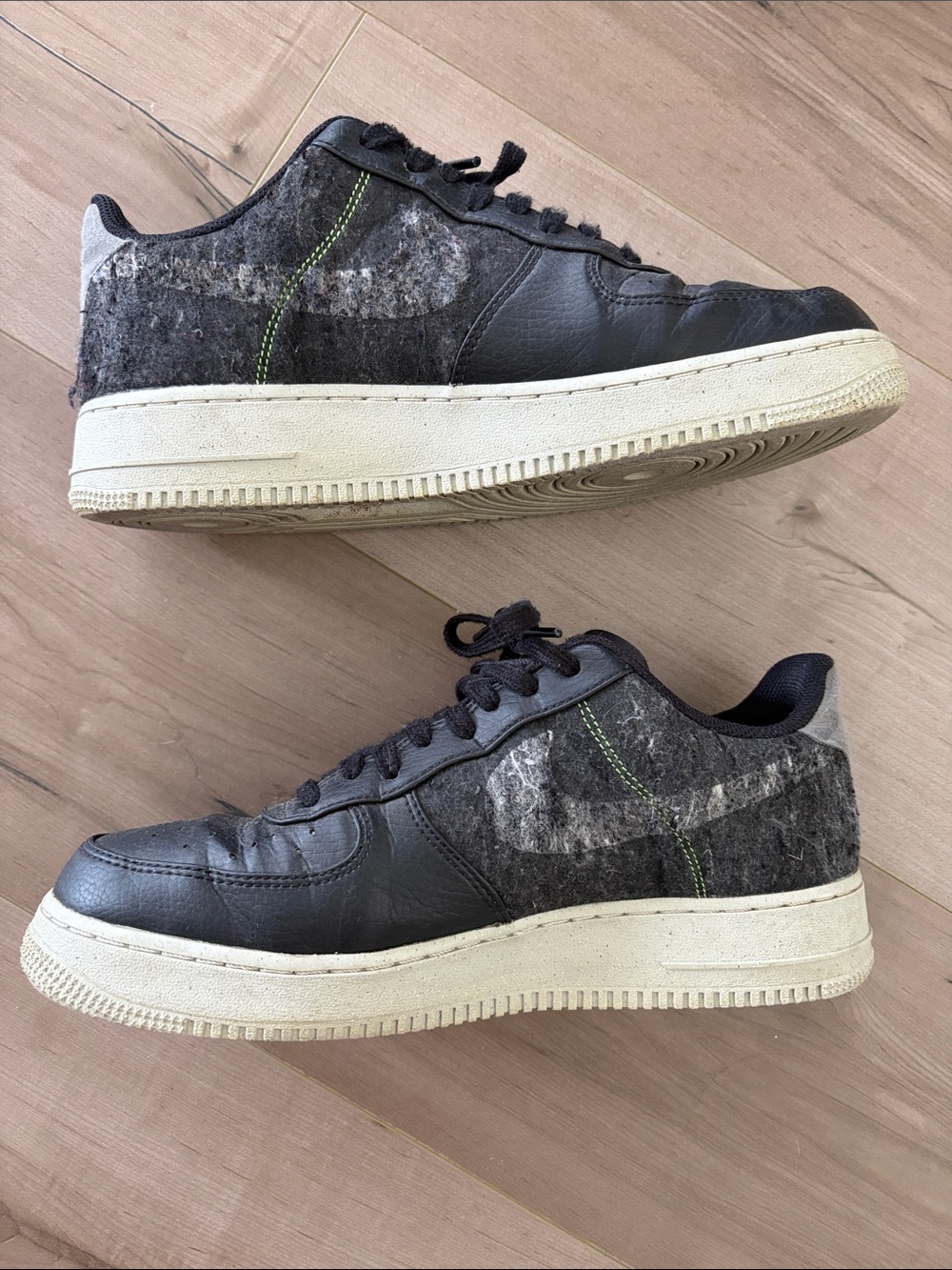 Nike Air Force 1 ‘07 LV8 Black Low-Top Sneakers with Neon Green Insoles